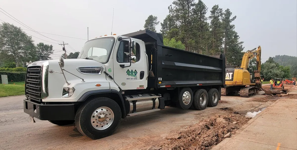 605 Trucking, 18 ton truck