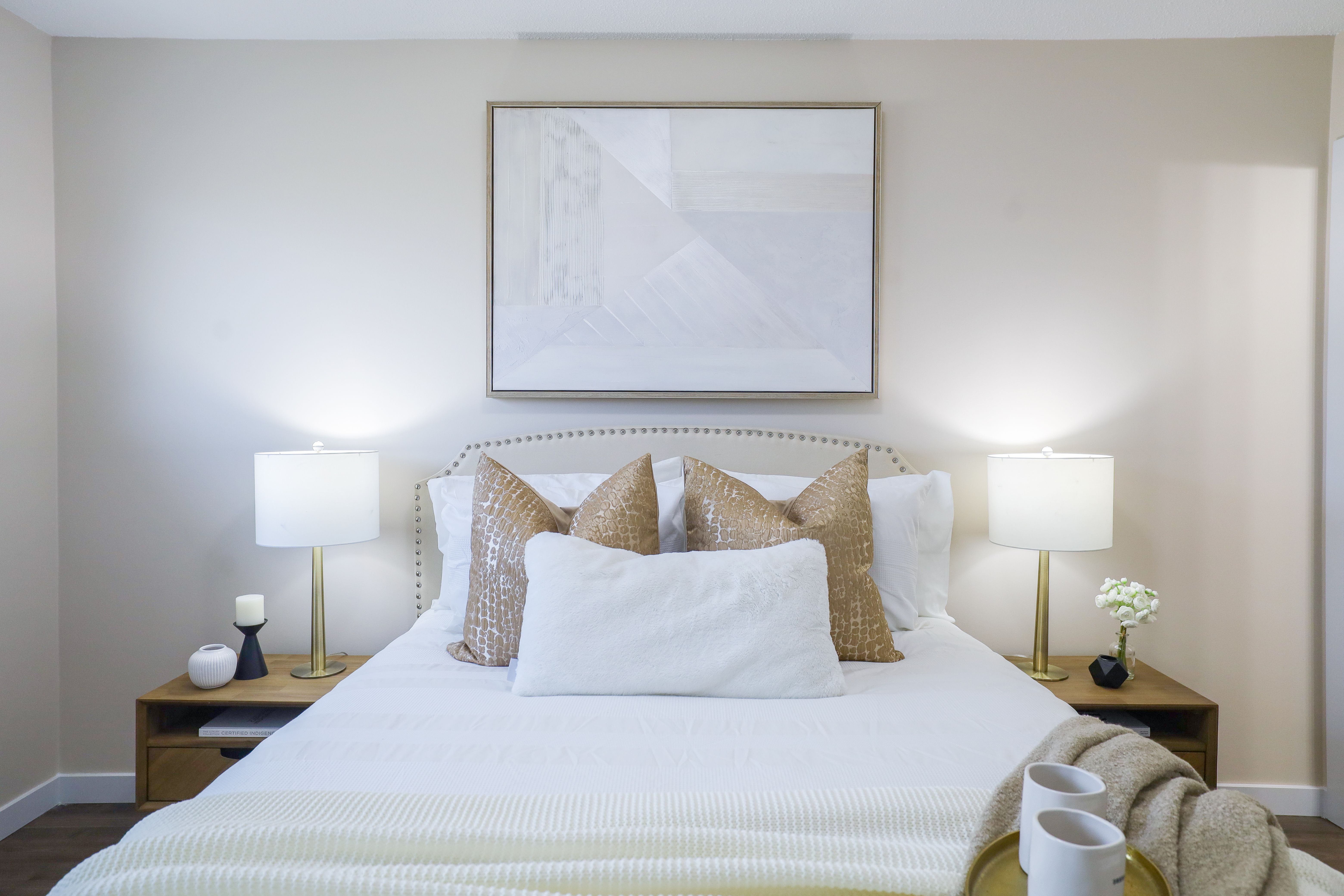How to Choose Bedroom Wall Art