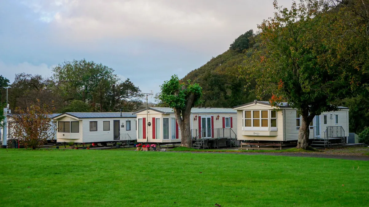 Mobile Home Rentals in Pinellas County: Your Full 2026 Guide