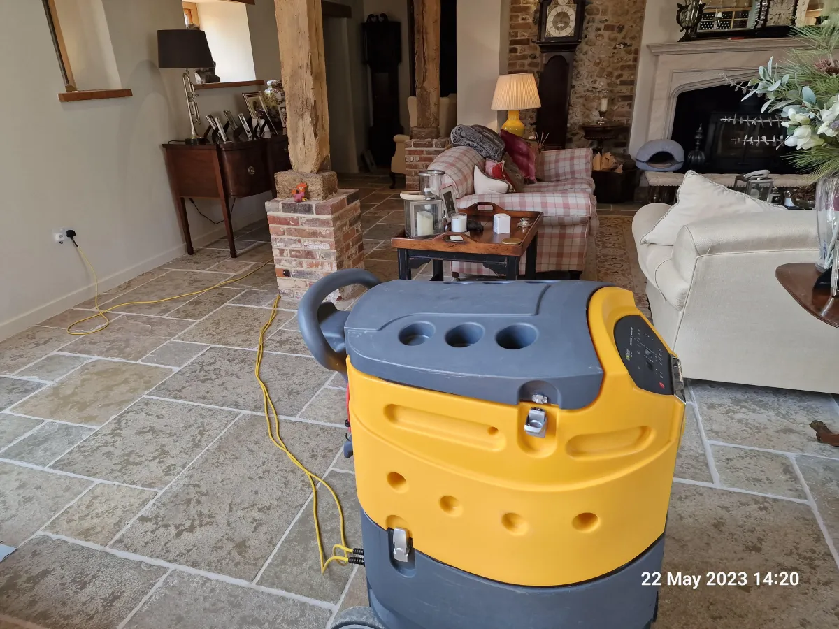 Hard floor restored with residue-controlled professional cleaning.