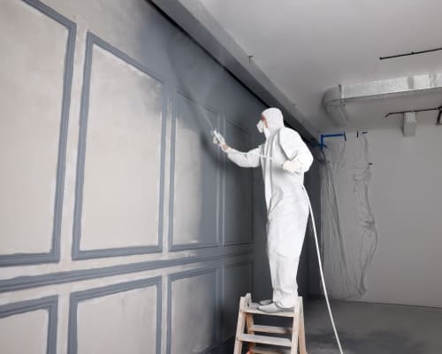 Stain/Varnish in Carindale