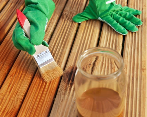 Stain/Varnish in Carindale