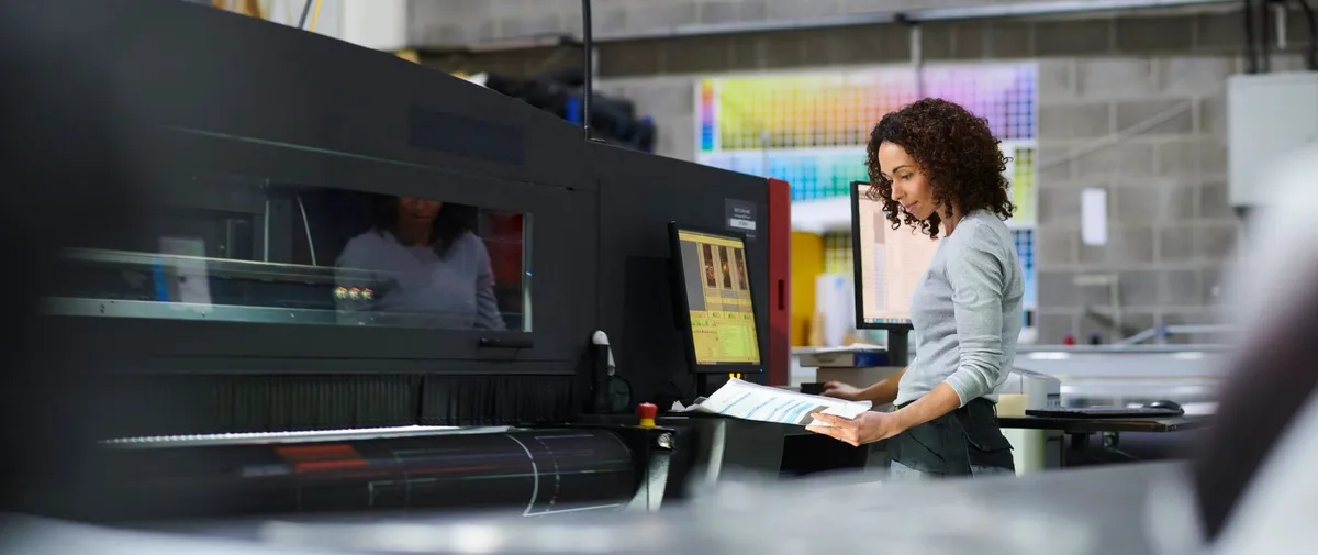 See Our Print Work in Action - Print Operator Working