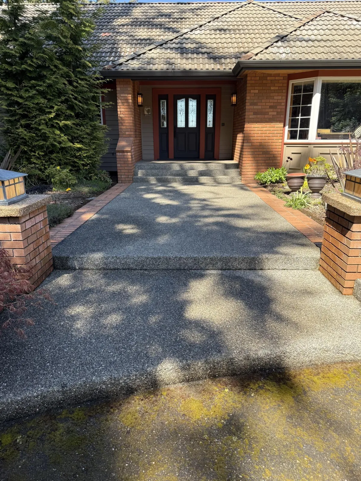 Olympia concrete cleaning patio driveway pavers
