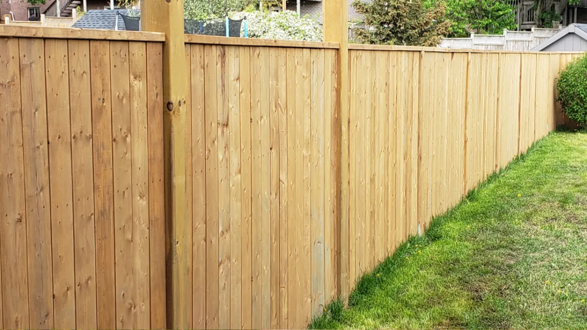 Olympia Washington Professional Fence Cleaning Pressure Washing