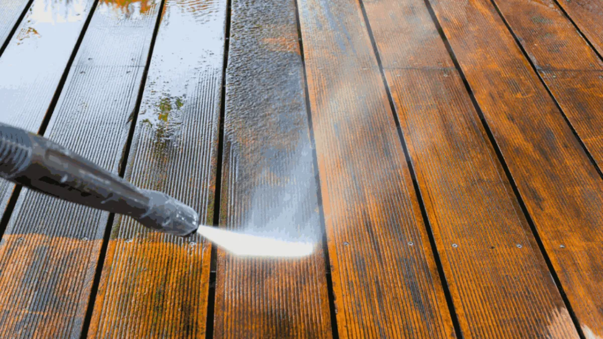 Olympia Washington Professional Deck Cleaning Pressure Washing