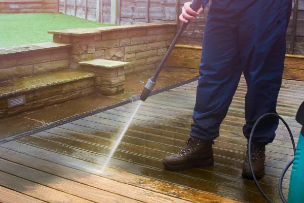 Olympia Washington Professional Deck Cleaning Pressure Washing