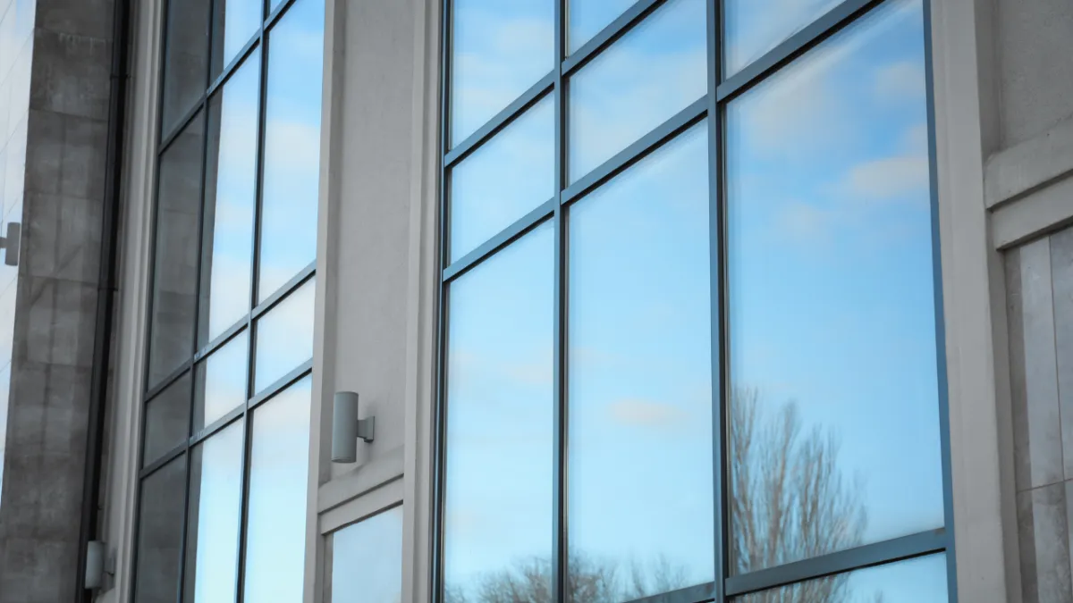 Olympia Washington Professional Commercial Window Cleaning Pressure Washing