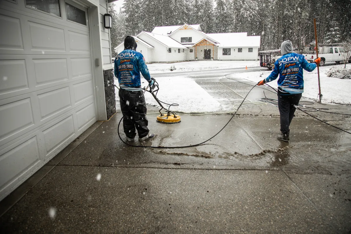 Olympia concrete cleaning patio driveway pavers