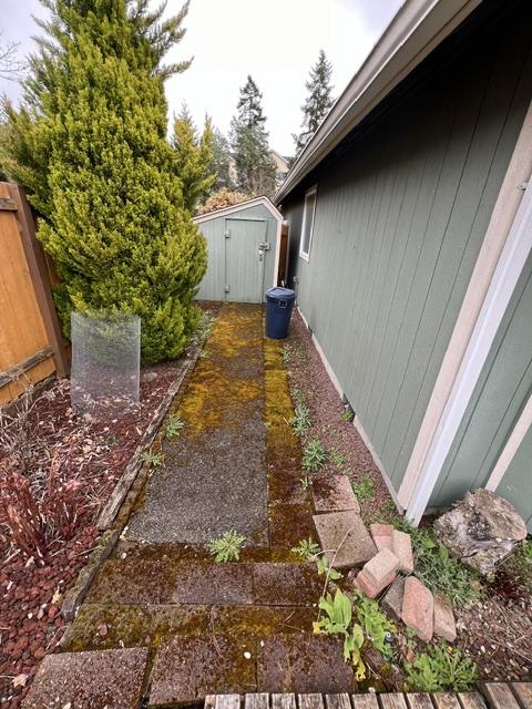 Olympia concrete cleaning patio driveway pavers