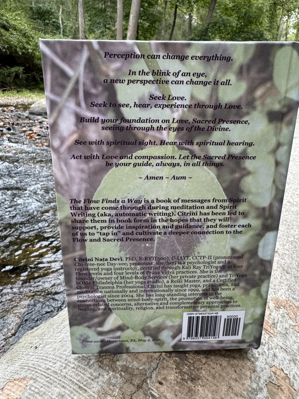 Flow back cover with river