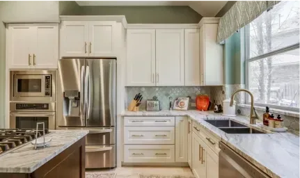 cabinet iq reviews, custom cabinet reviews, best custom cabinets, best kitchen cabinets, kitchen cabinet reviews, best kitchen cabinet company in wisconsin reviews