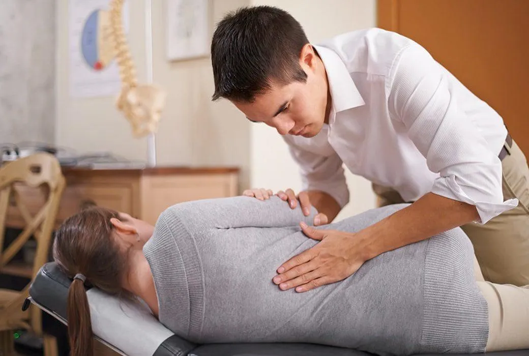 Chiropractor in Evansville Indiana