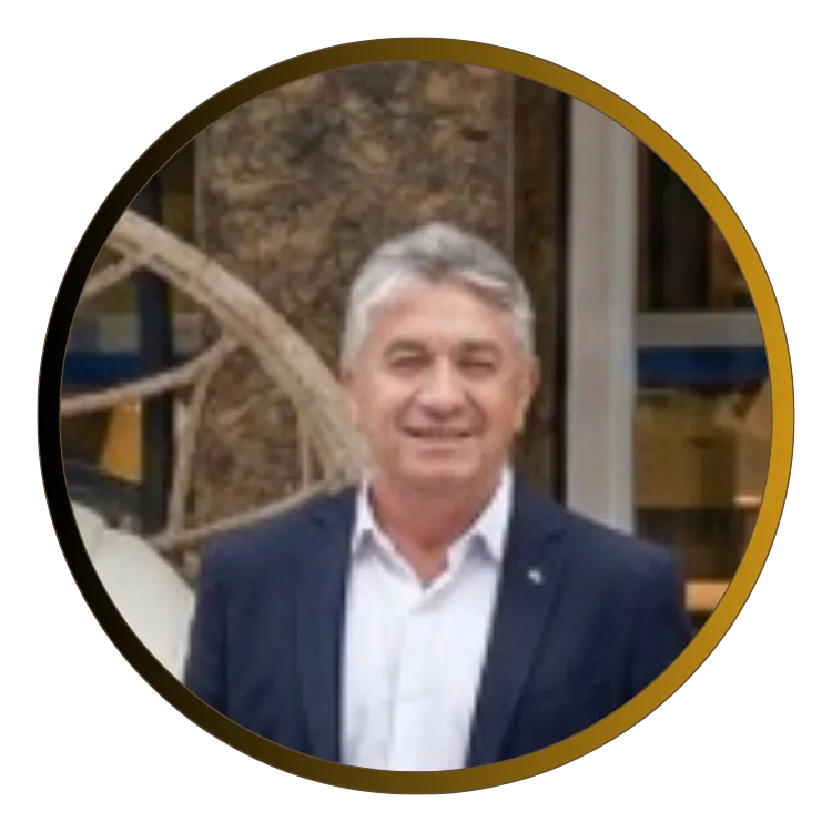 Sr. José de Assis fundador da M.Art Móveis e especialista em design de móveis na Ilha do Governador.