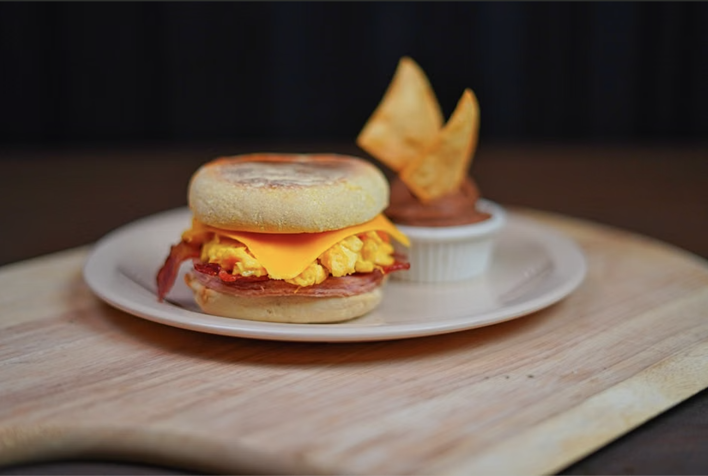 Hungry and Hurrying? How to Find the Best Quick Breakfast Near You