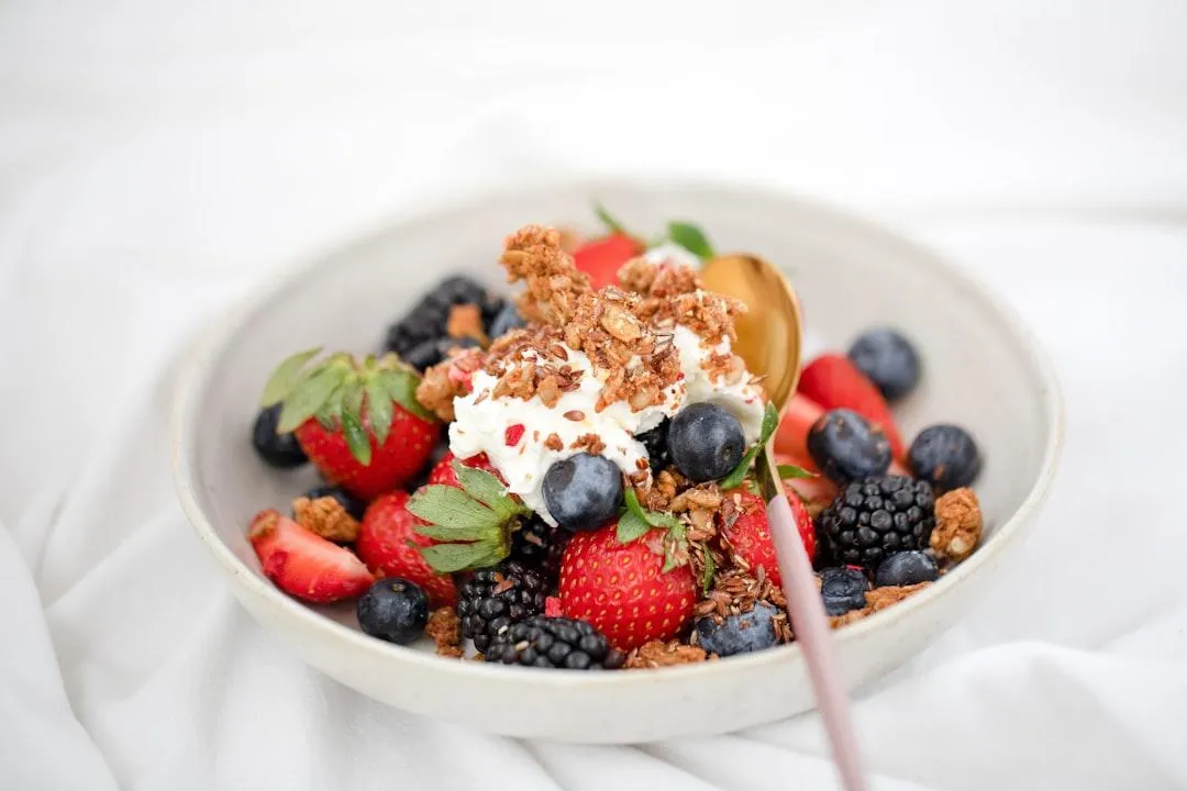 healthy breakfast bowl