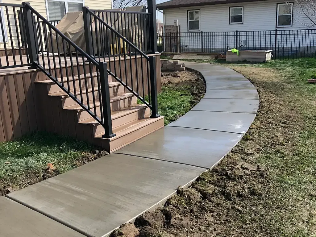 Springfield City Concrete builds and installs Pathway