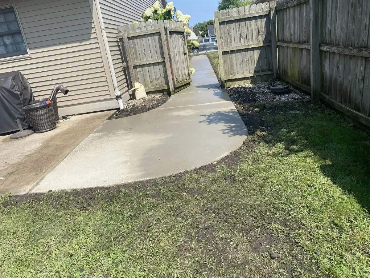 Springfield City Concrete builds and installs Pathway