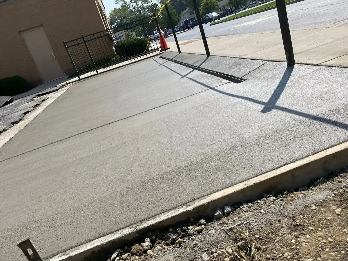 Springfield City Concrete builds and installs Slab