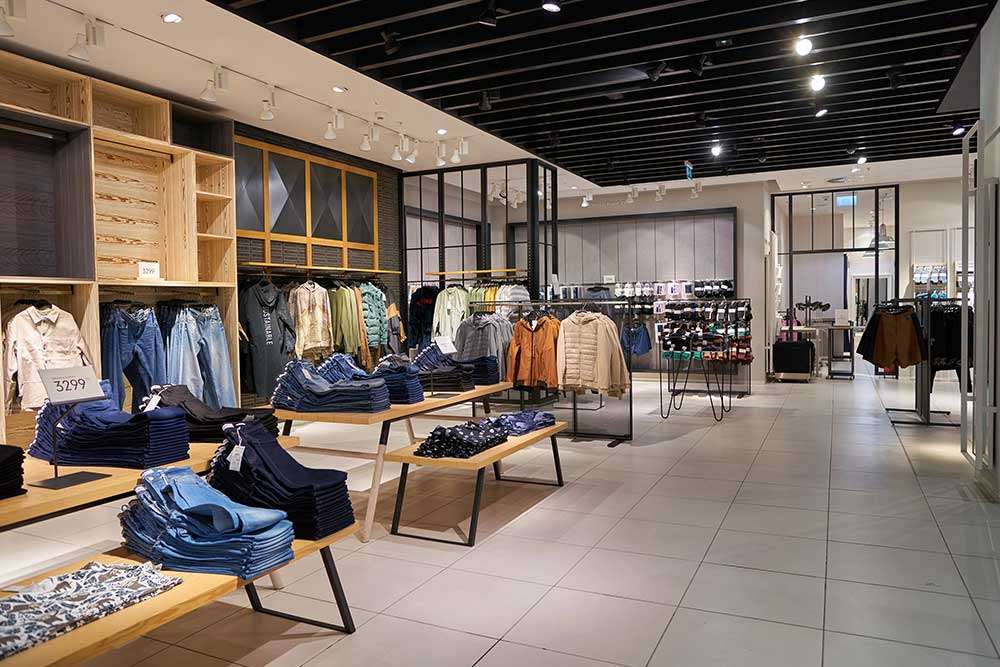 Retail franchise construction