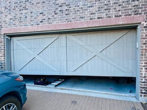 {{ custom_values.service_3 }} in {{custom_values.area_2})