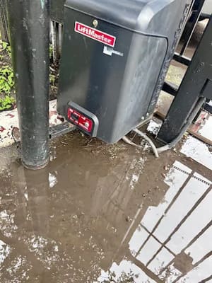 {{ custom_values.service_3 }} in {{custom_values.area_3})