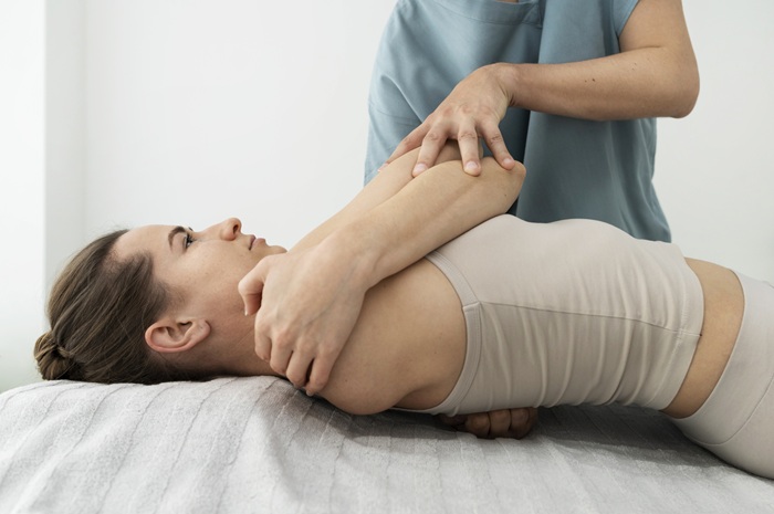 Chiropractic Treatment Women