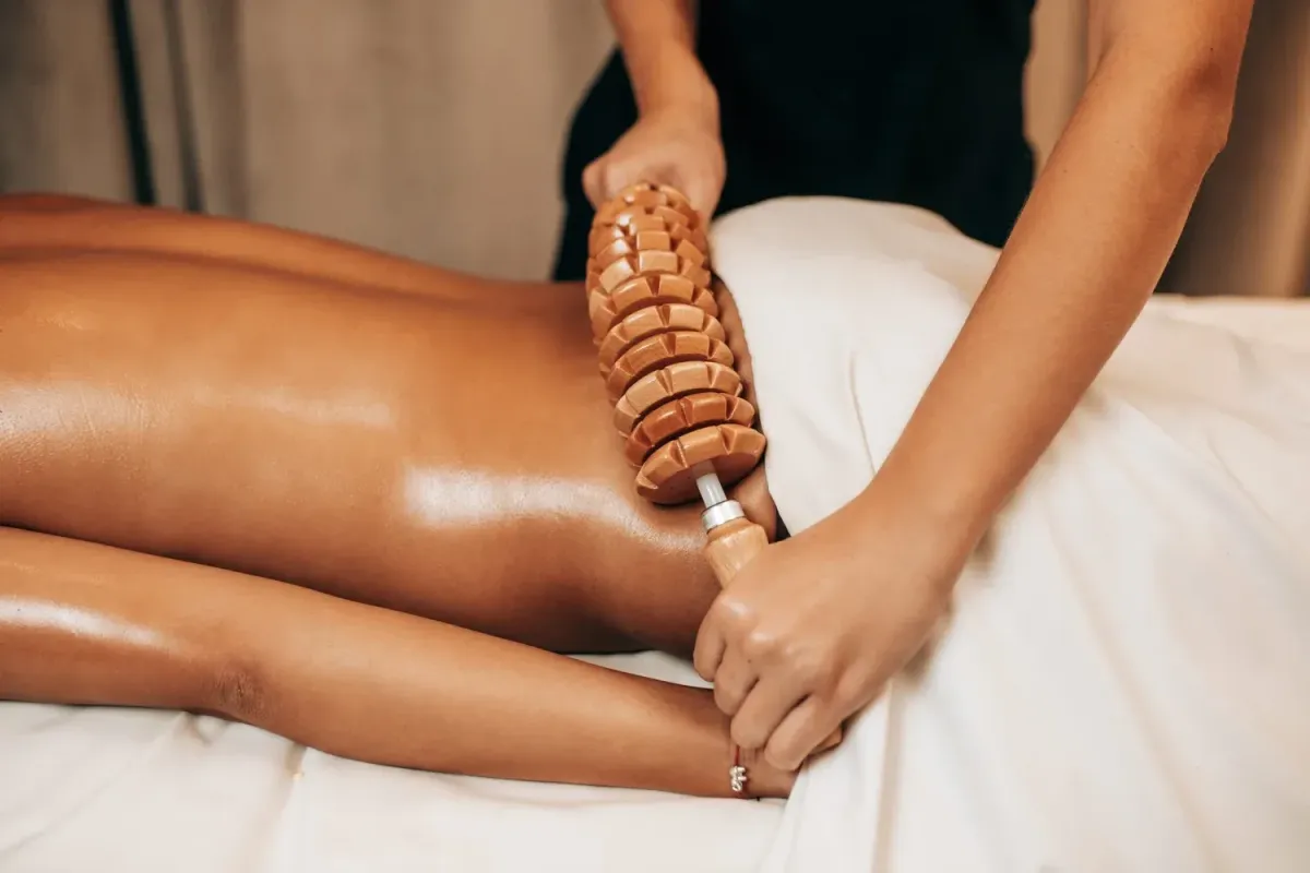 Full-body wood therapy sculpting session at Dejean Beauty Orlando