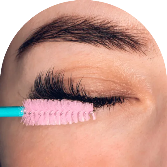 Volume lash refill 2–3 weeks, fluffy retention