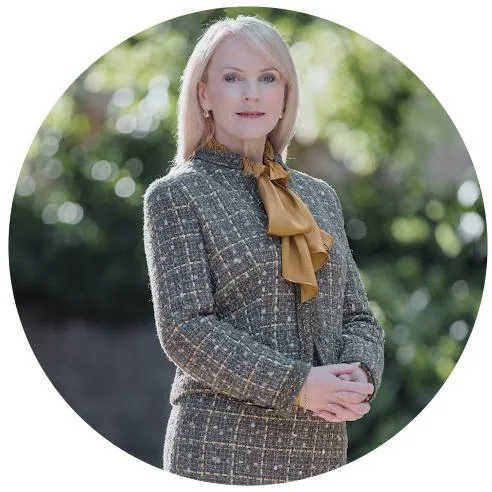 Emma Dupont, Founder