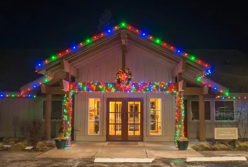 Commercial Holiday Lights Installation