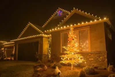 Commercial Holiday Lights Installation