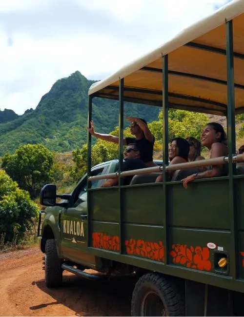 jurassic adventure tour jeep in kaaawa valley