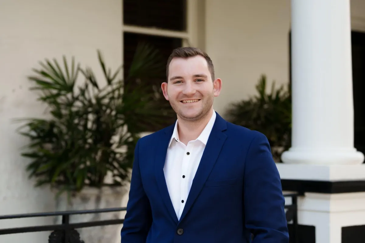 Adam Carlos Mates In Finance