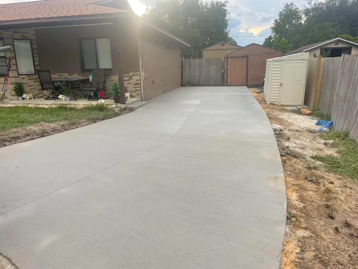 Lakeland Concrete builds and installs Driveway