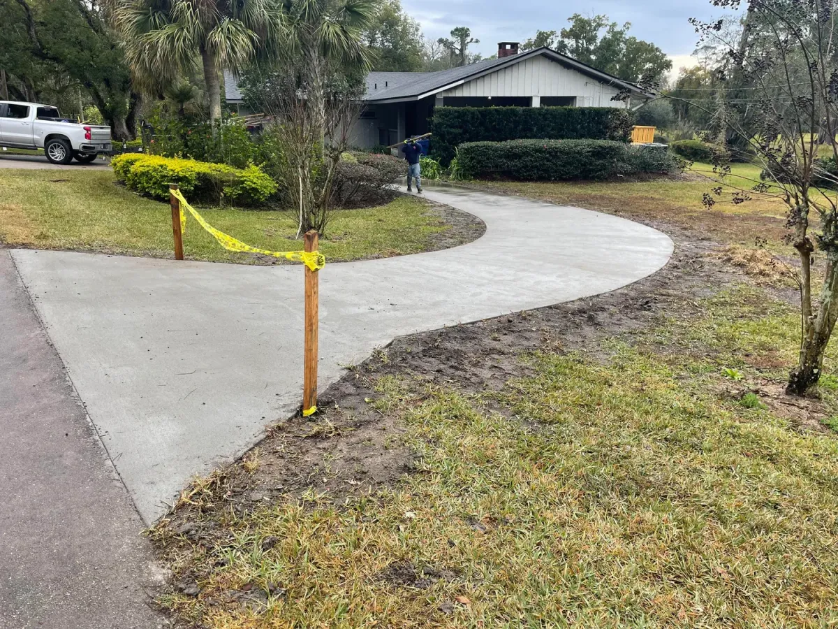 Lakeland Concrete builds and installs Driveway
