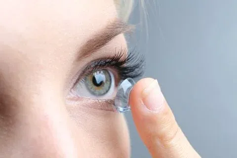 advanced contact lens tech