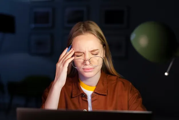 preventing screen-related eye fatigue