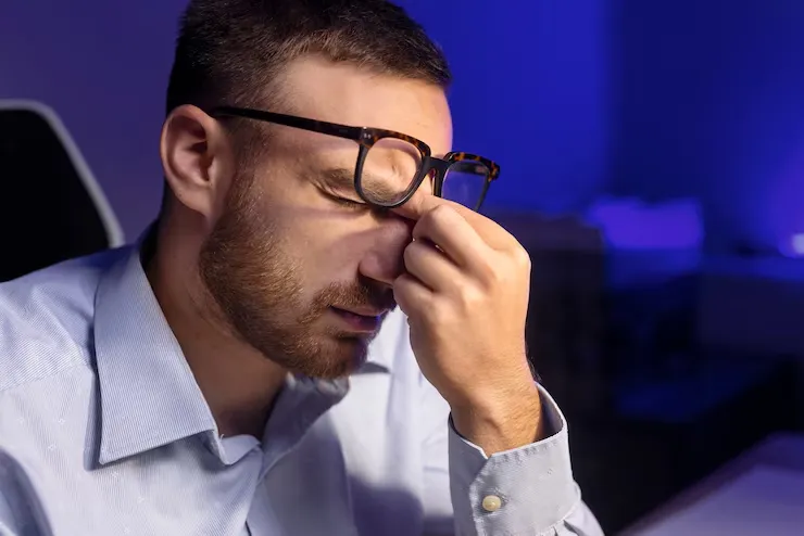 blue light glasses office workers