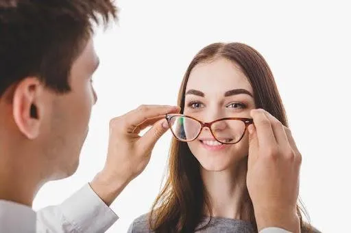 who to see for eye exam