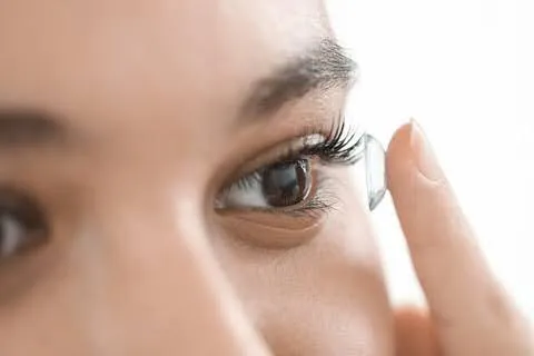 dry eye and contact lenses