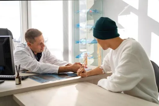 eye exam before cataract surgery