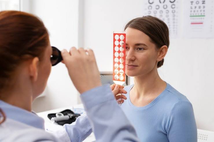 contact lenses after cross-linking