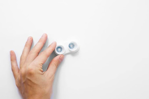 contact lenses after corneal transplant