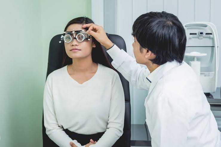 headaches from eye misalignment