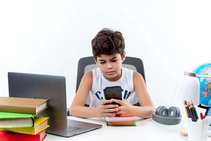 screen time and myopia