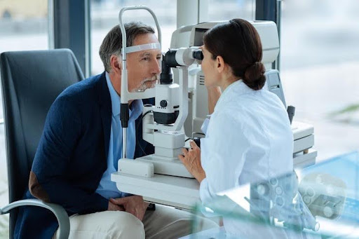medication dry eye symptoms