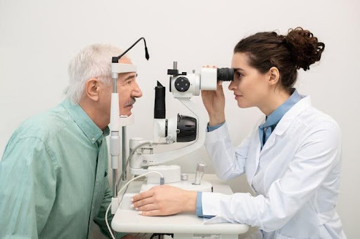 keratoconus blurry vision some days