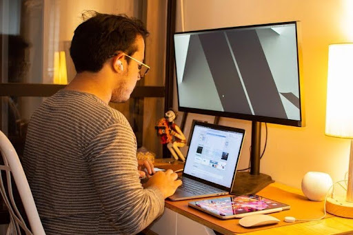 screen headaches and neck tension