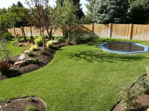  Lawn Maintenance
